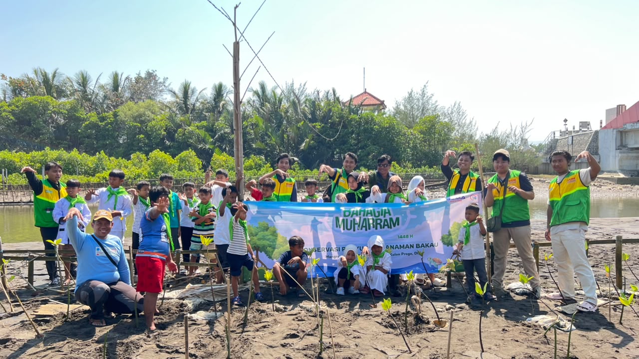 Menanam Harapan di Pesisir: Anak-Anak Yatim Belajar Menjaga Lingkungan Lewat Aksi Tanam Mangrove