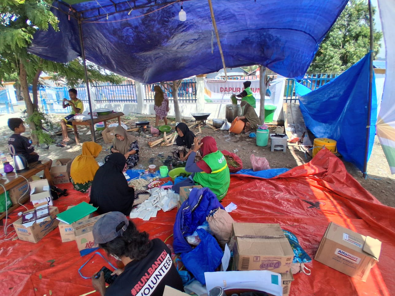 LAZNAS YAKESMA Hadirkan Dapur Umum untuk Penuhi Kebutuhan Pangan Penyintas Gempa NTT
