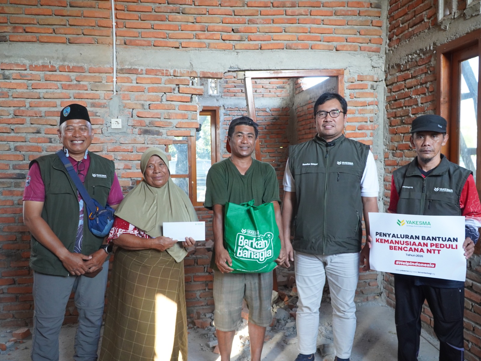 LAZNAS YAKESMA Bantu Renovasi Rumah Warga Nagekeo, Dukung Pemulihan Pascagempa